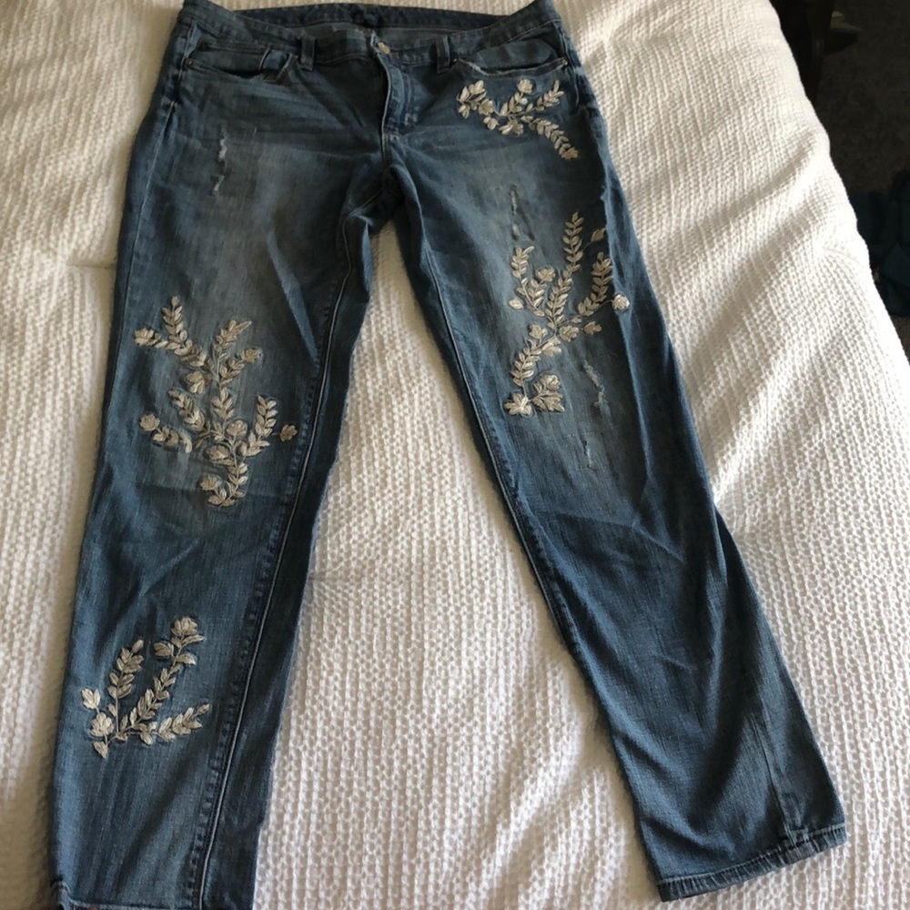 Beautiful embroidered jeans.
